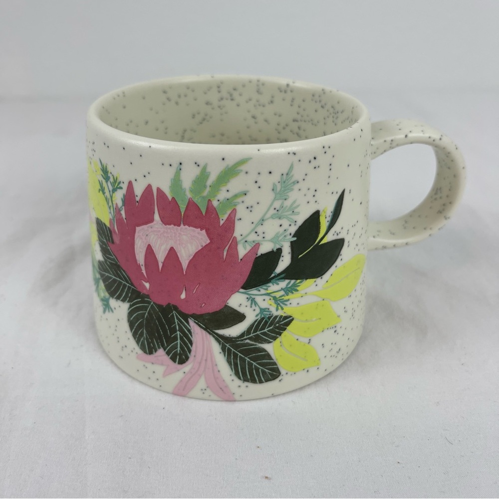 Starbucks Summer 2022 Flower Coffee Cup‎